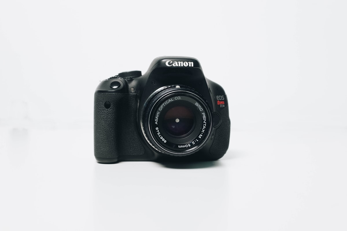 Come Fotografare una Bottiglia Rara Prima di Proporla in Valutazione