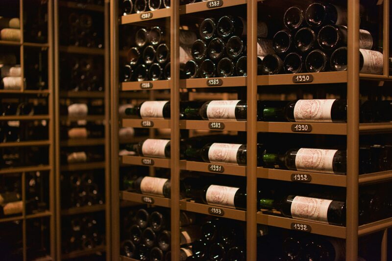 Come Iniziare una Collezione di Whisky o Vino Raro con un Budget Limitato